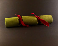 Load image into Gallery viewer, REUSABLE CHRISTMAS CRACKER IN EVERGREEN
