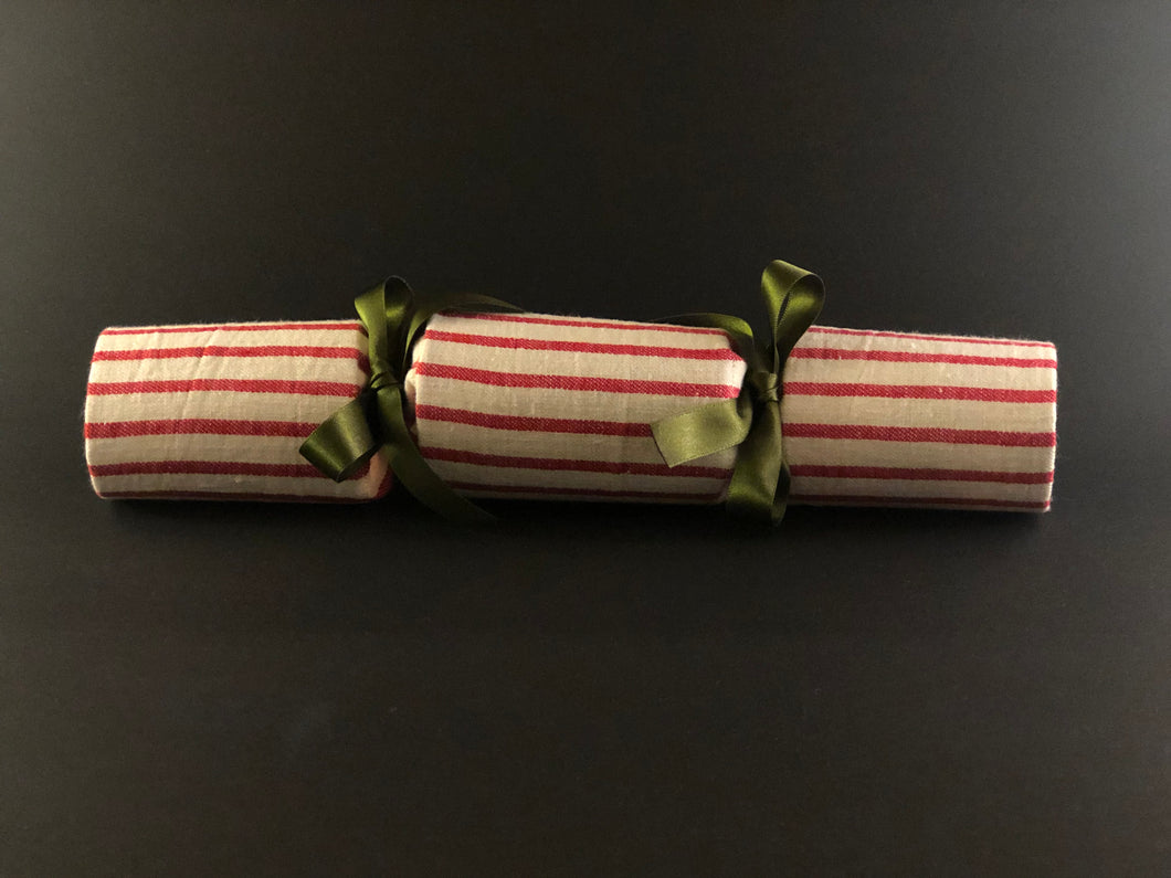 REUSABLE CHRISTMAS CRACKER IN PEPPERMINT ROCK